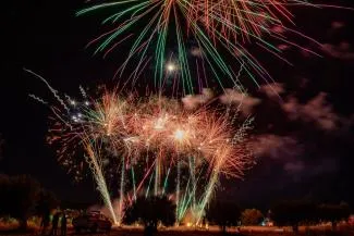 Esquivias celebra sus fiestas patronales con fuegos artificiales y música