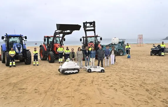 Santander despliega sus dispositivos de salvamento y limpieza para la temporada de playas