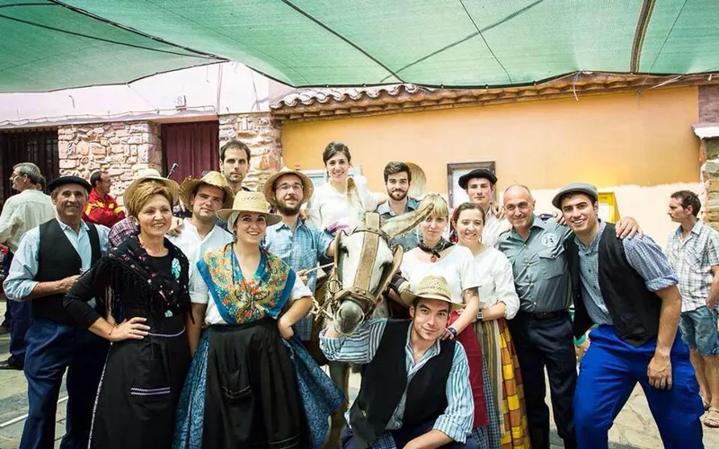Lituénigo celebra la Feria de Oficios Perdidos, fiesta de interés turístico de Aragón