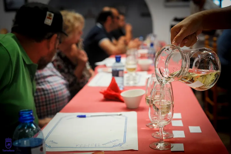 Tomelloso abre inscripciones para concursos de catadores de brandy, vino, queso y melón