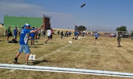 Abades acoge la Liga de Calva y el Torneo de Bolos Femeninos con participación regional