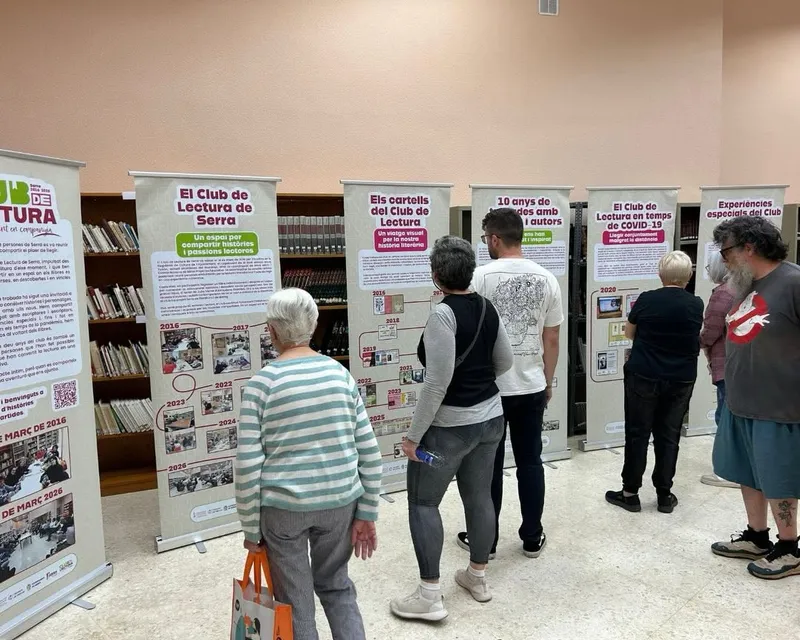 Rosario Raro protagoniza el décimo aniversario del club de lectura de Serra