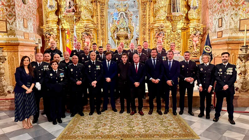 Antequera reconoce la labor policial y la honestidad ciudadana en San Rafael