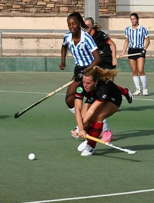 El Castelldefels HC femenino se corona Campeón de Catalunya