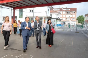 Educación invierte 160.000 euros en reparar la fachada del CEIP Virgen de Valencia en Renedo de Piélagos