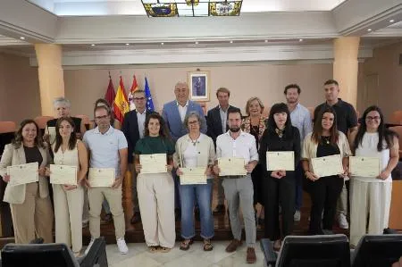 La Diputación de Segovia incorpora a trece profesionales a sus residencias