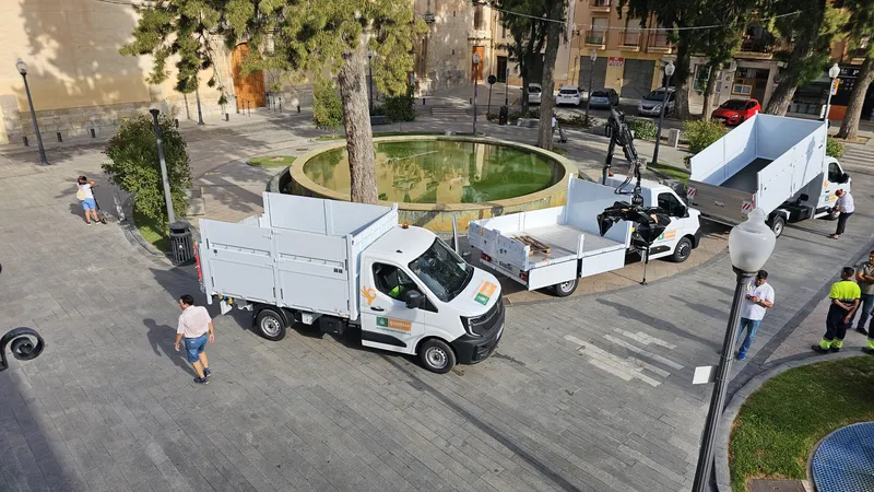 Orihuela renueva su flota de RSU con tres nuevos camiones y una inversión millonaria