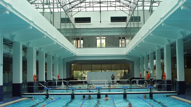 El Complejo Deportivo de Abastos en València cierra por obras de reforma integral