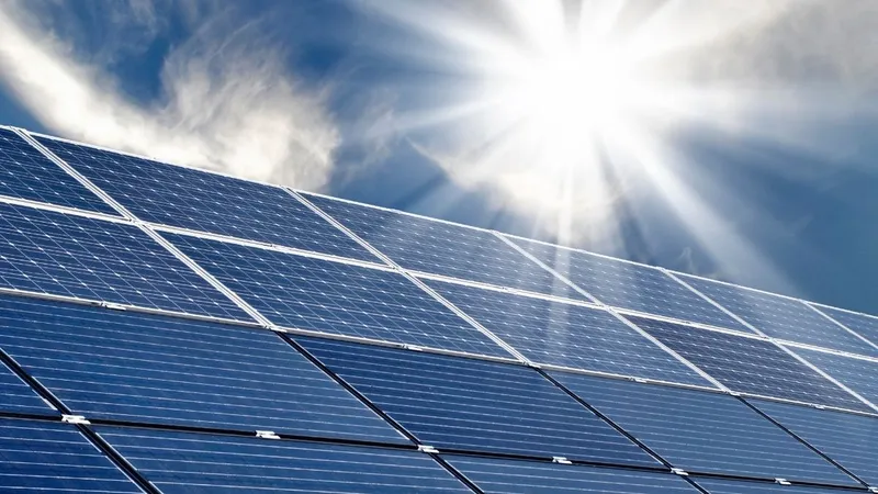 València Sostenible lanza talleres gratuitos sobre energía solar, ahorro y movilidad eléctrica