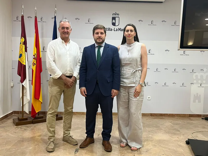 Bargas garantiza la continuidad del transporte público ASTRA con la renovación de convenio