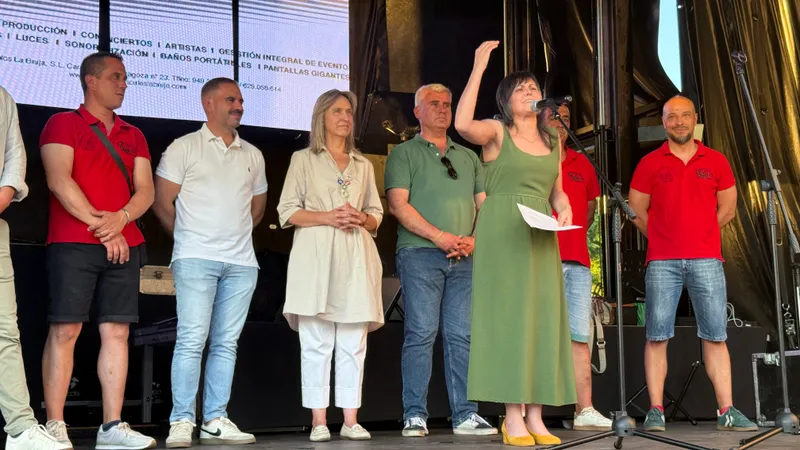 Las fiestas del barrio de Adoratrices en Guadalajara arrancan con el pregón de Isabel Nolasco