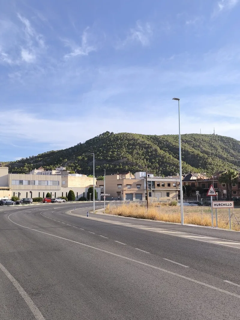 Orihuela mejora la seguridad vial en Hurchillo con nueva iluminación
