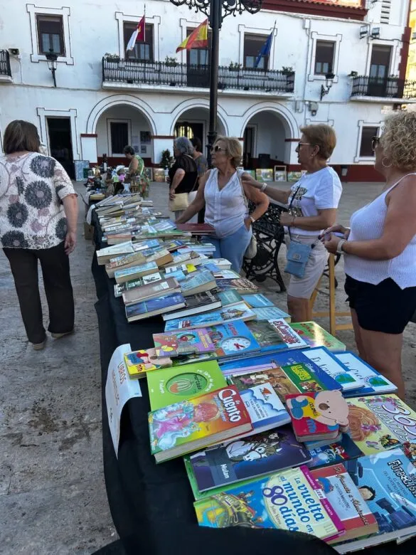 Pedro Muñoz recauda 548€ en su II Mercadillo Solidario para cuatro ONG locales