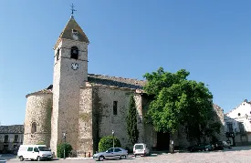 Fuentepelayo: Un viaje a través de su historia y patrimonio eclesiástico
