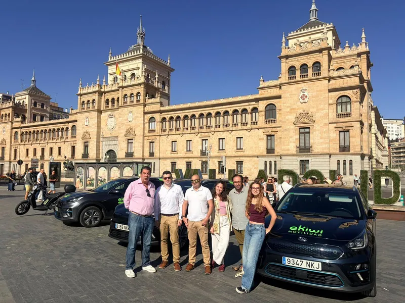Valladolid renueva su flota de coche y moto compartida con vehículos más eficientes