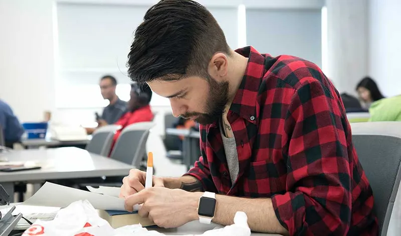 Más de 8.000 solicitudes para máster en Andalucía en el primer día de inscripción