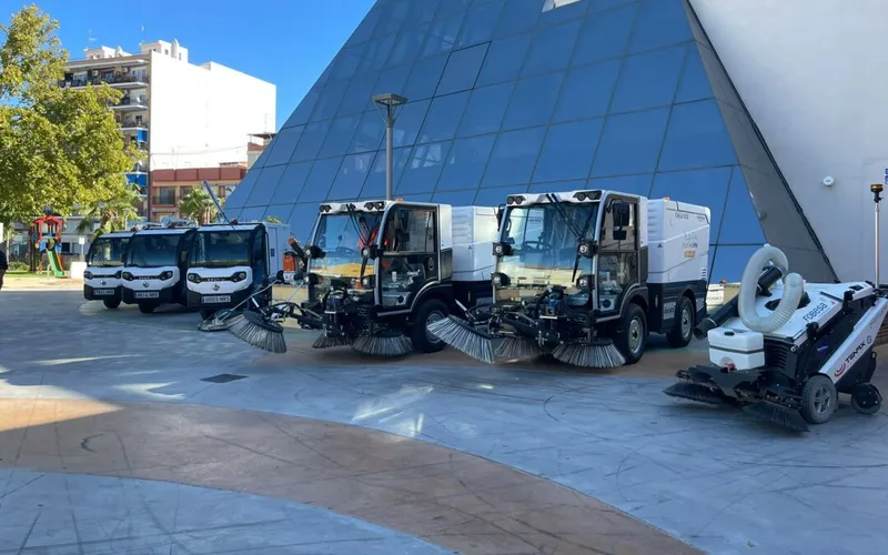 Villena moderniza su limpieza urbana con vehículos eléctricos y tecnología avanzada