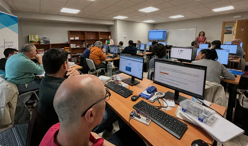 Andalucía lanza 855 plazas en cursos gratuitos de Inteligencia Artificial y Realidad Virtual