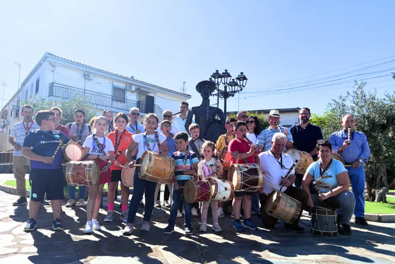 Cáceres impulsa la tradición del tamboril y la gaita con dos escuelas itinerantes