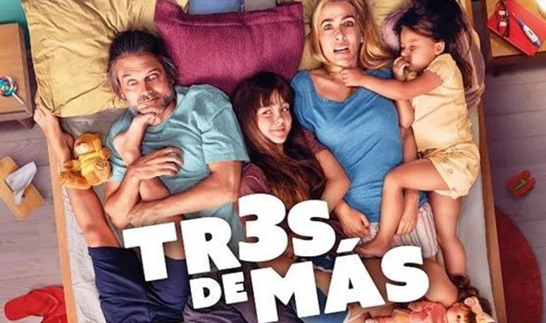 Burjassot proyecta 'La invasió dels bàrbars' y 'Tres de más' en su ciclo de cine de verano