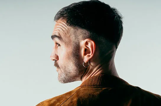 Jon Plazaola estrena su monólogo sobre paternidad en Irun