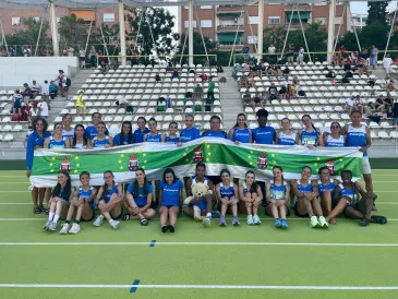 El Piélagos femenino asegura su permanencia en División de Honor tras ganar la final