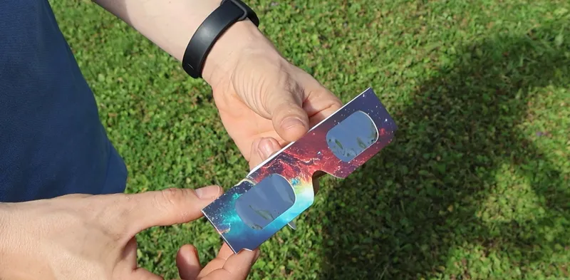 Salud de La Rioja advierte sobre los peligros de mirar directamente al eclipse solar sin protección
