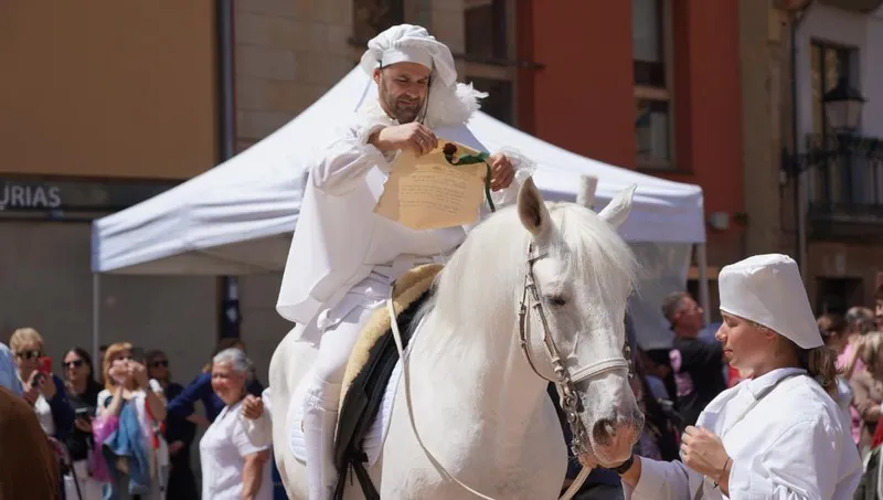 Oviedo otorga el permiso para la centenaria festividad del Martes de Campo