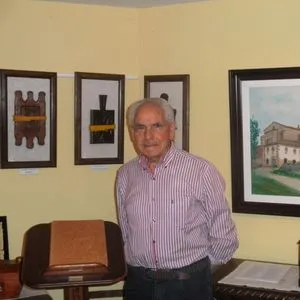 Legaria expone el arte funerario vasco a través de las 'argizaiolas'