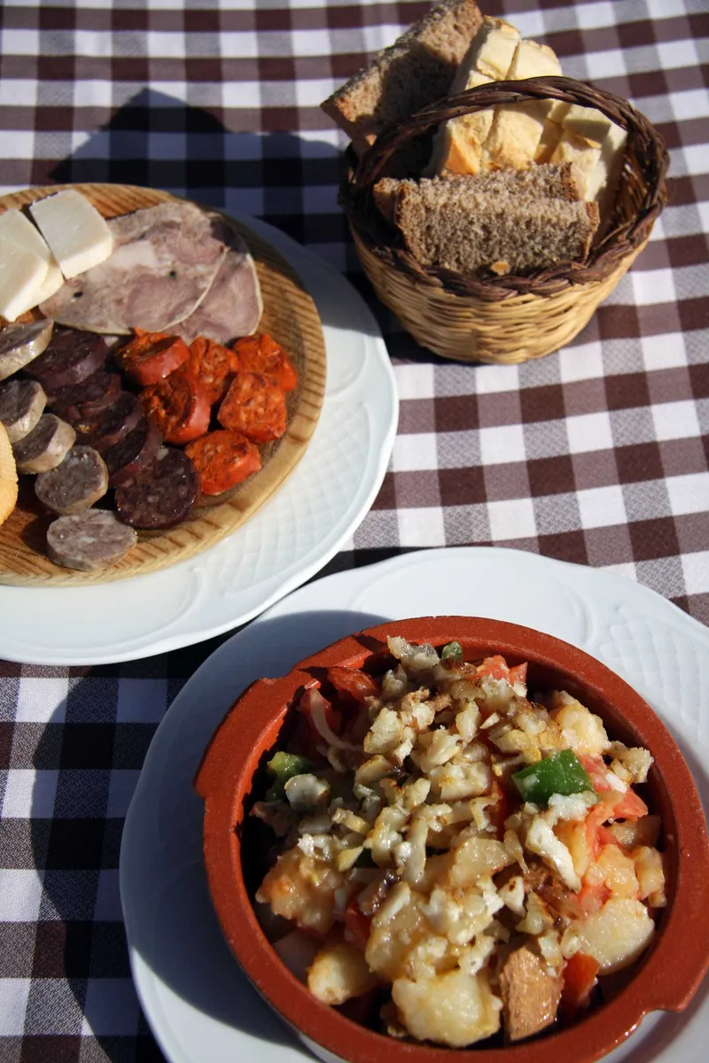 Formentera celebra su rica gastronomía con productos autóctonos y vinos únicos