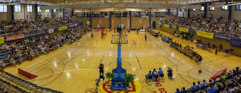 Adeje acoge un amistoso de baloncesto entre La Laguna Tenerife y Bilbao Basket