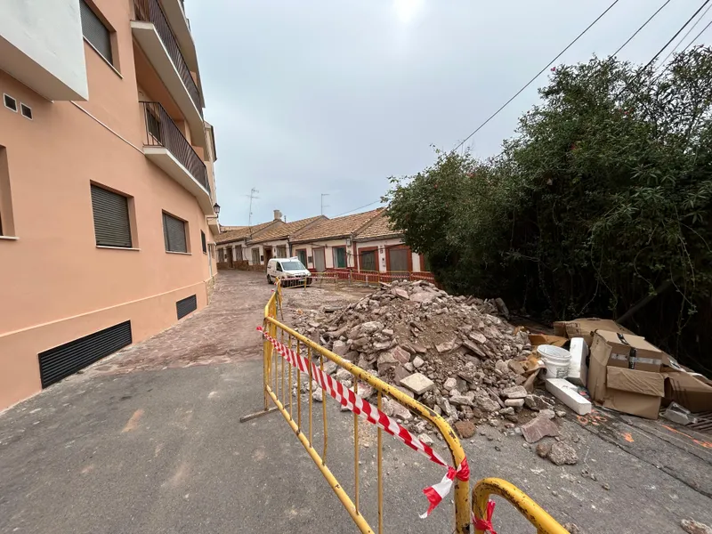 Serra inicia la renovación integral del carrer la Pobleta con una inversión de 270.000 euros