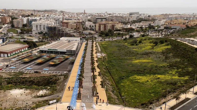 Estepona construirá un complejo deportivo con piscina cubierta y 19 pistas de pádel y tenis