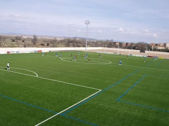 El campo de fútbol de Cella se alquila para uso recreativo