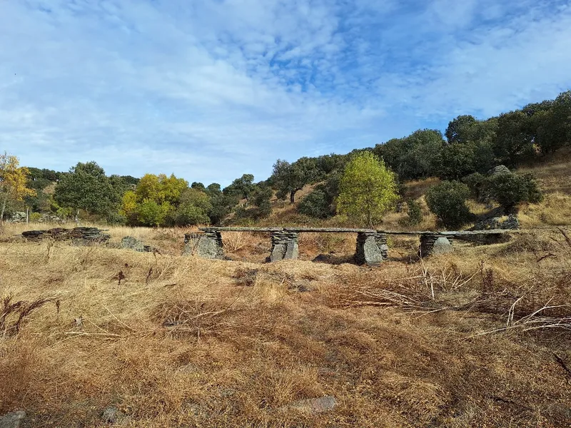Pizarral restaura el puente de las Colmenillas, culminando la rehabilitación de sus puentes de pizarra