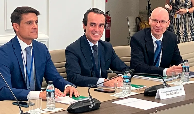 Andalucía exige al Gobierno más inversión y celeridad en infraestructuras ferroviarias y viarias