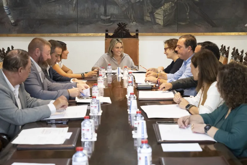 Diputación de Castellón amplía el plazo del I Concurso de Cuentos Navideños Intergeneracionales