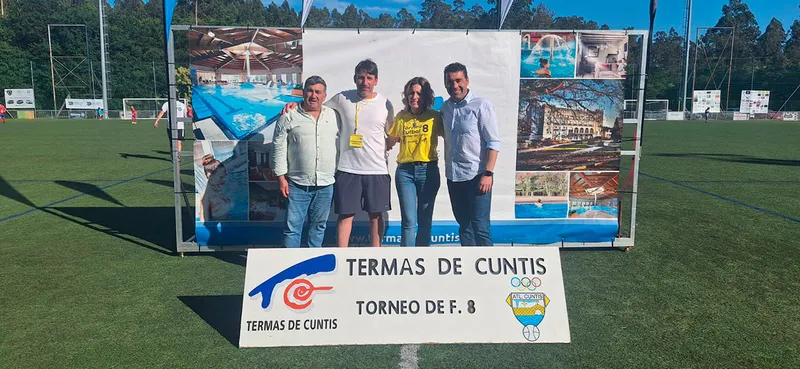 Luis López asiste a la entrega de trofeos del Torneo Termas de Cuntis