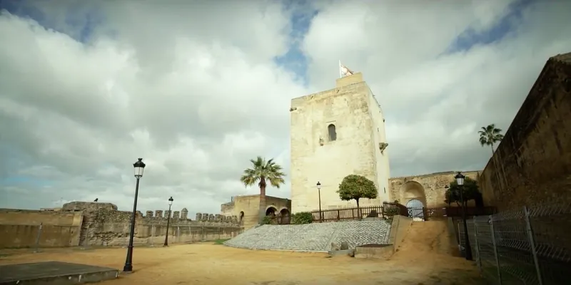 Utrera licita el mantenimiento de piscinas en sus pedanías y la reurbanización de San Carlos Borromeo