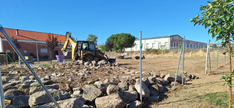 Pizarral estrena pista multideportiva en el Parque Municipal