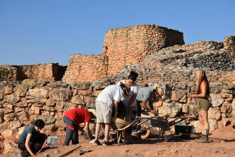 La Motilla del Azuer en Daimiel desvela secretos de la Edad del Bronce en nueva campaña arqueológica