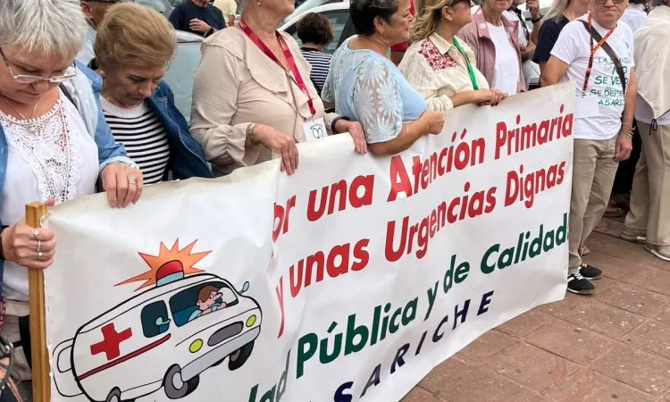Marea Blanca Casariche se suma a las protestas por la sanidad pública en Osuna