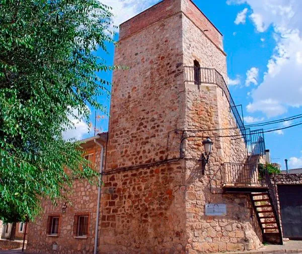 Trijueque recupera su patrimonio histórico con la puesta en valor de su iglesia y fuente