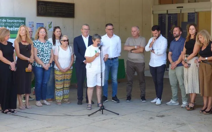 AFA Marina Baixa exige financiación estatal para nuevos tratamientos contra el alzhéimer y un centro en Benidorm