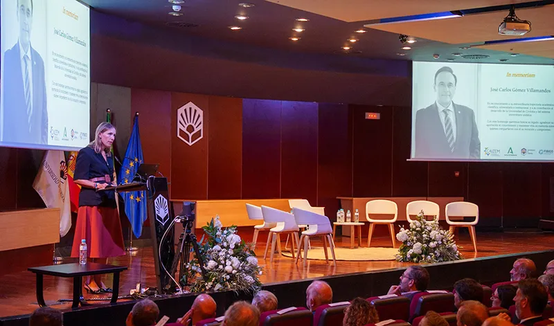 La Junta de Andalucía rinde homenaje a Gómez Villamandos por su legado en Educación y Defensa