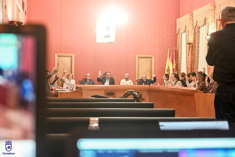 Tomelloso aprueba rebajas fiscales para nadadores federados y terrazas hosteleras