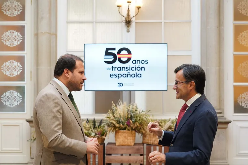 La Deputación de Pontevedra organiza una charla sobre los 50 años de la Transición española