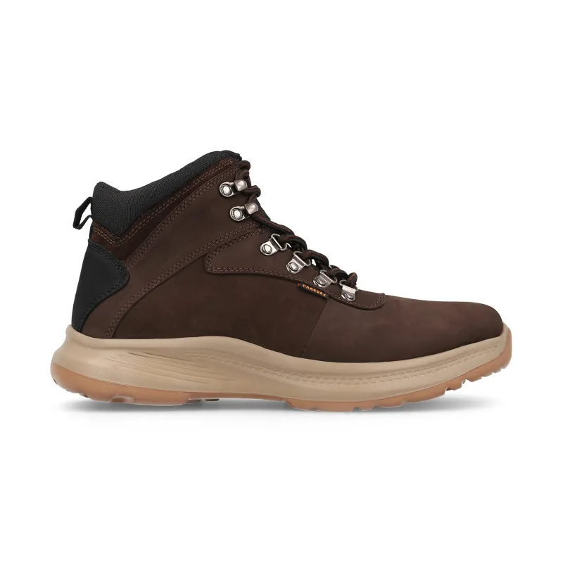 Botas de trekking Layana: confort y estilo para el hombre viajero