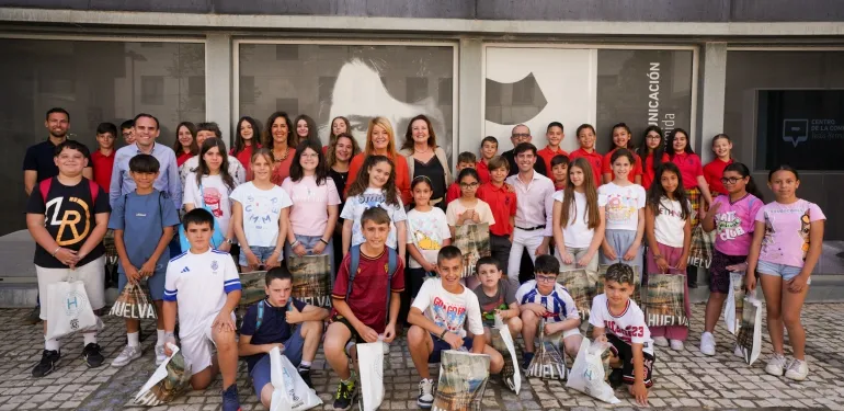 El Centro de la Comunicación de Huelva expone periódicos creados por escolares