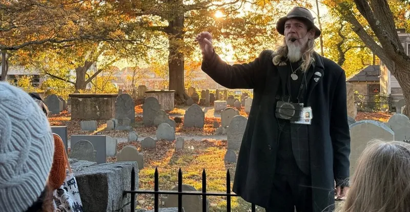 Descubre la historia de los juicios de brujas de Salem con un tour guiado